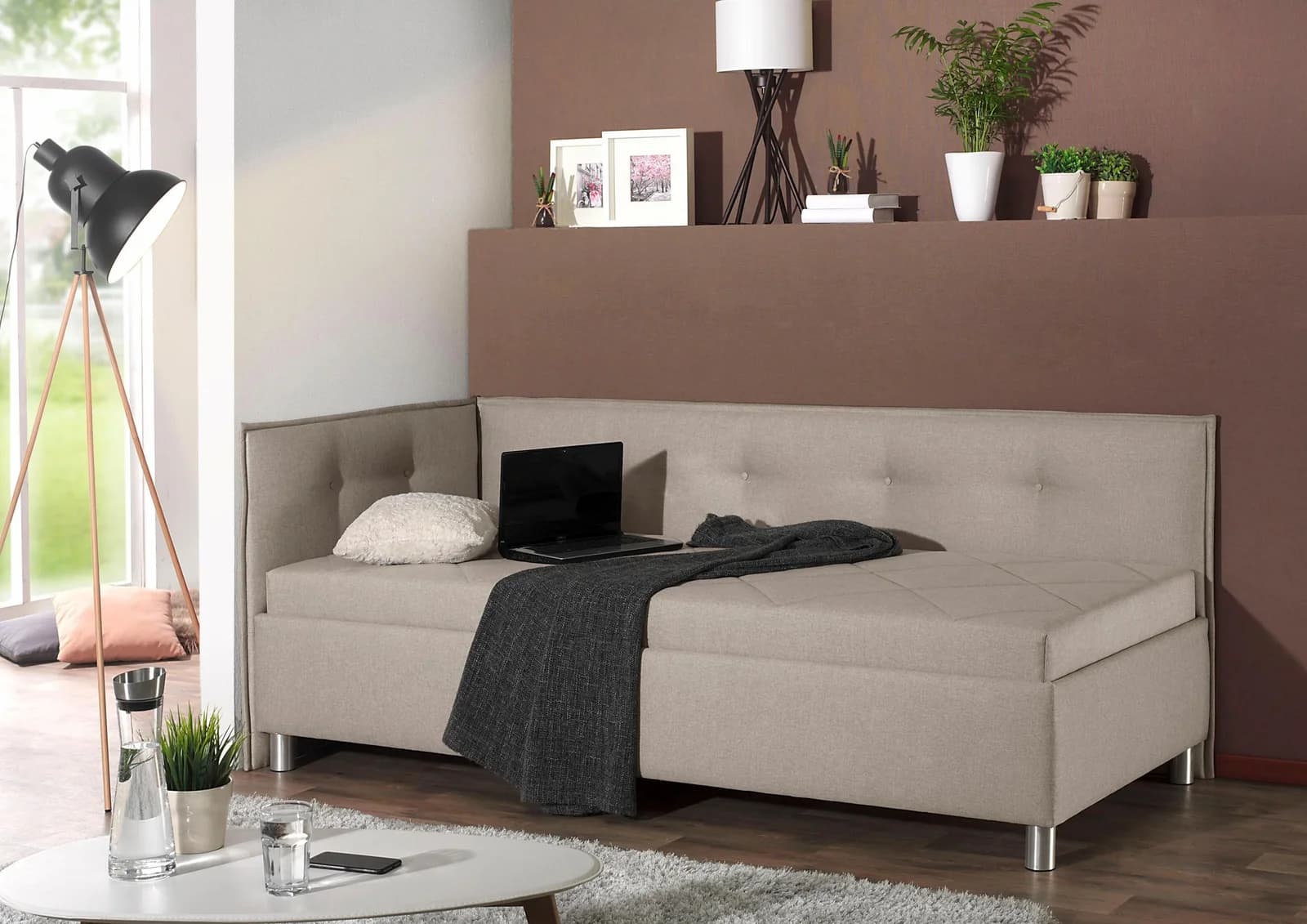 Polsterliege MAINTAL Taupe mit verstellbarem Kopfteil und Bettkasten