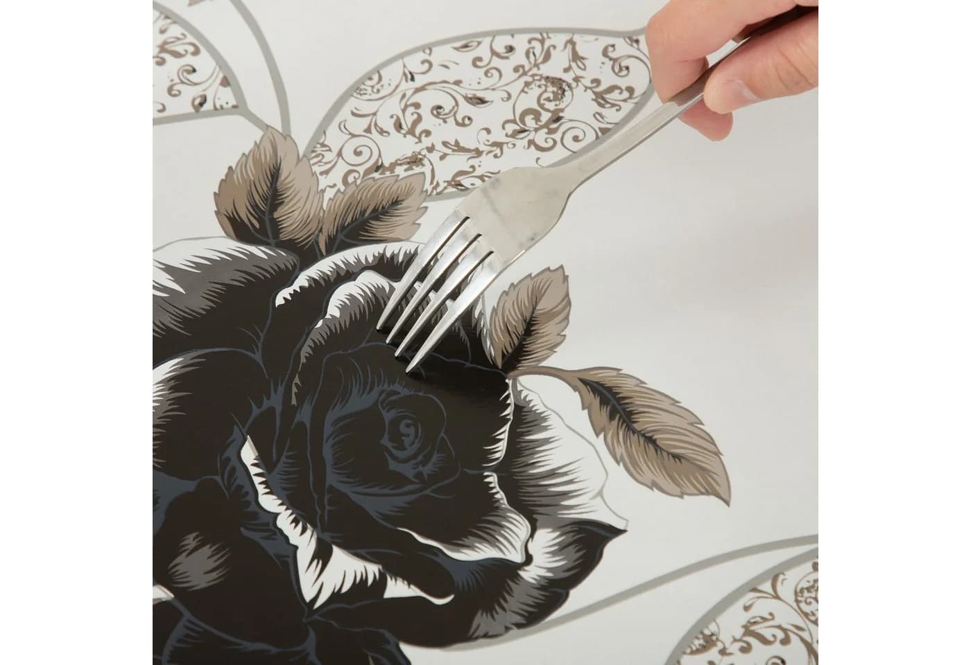 Elegante Tischdecke im Blumenmuster
