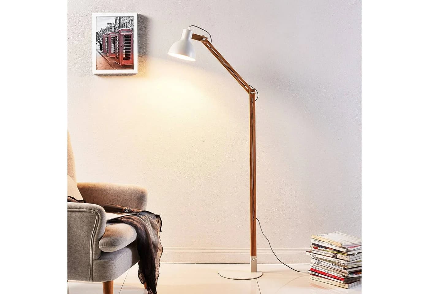 Lindby Stehlampe Shivanja Weiß Holz Metall IP20 1x60W