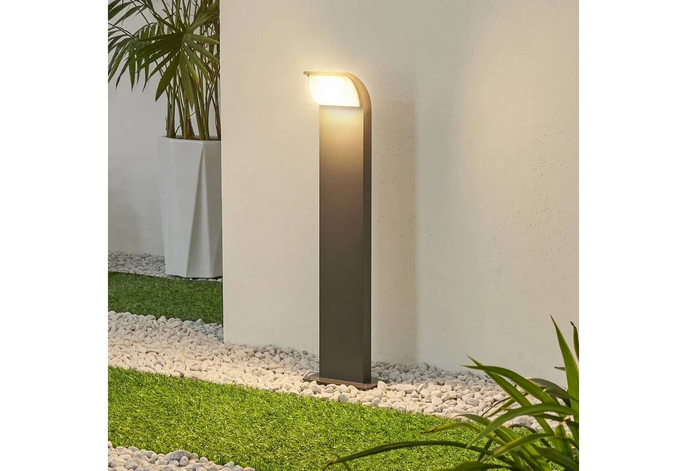 Lucande Außen-Stehlampe Tinna LED Schwarz Warmweiß