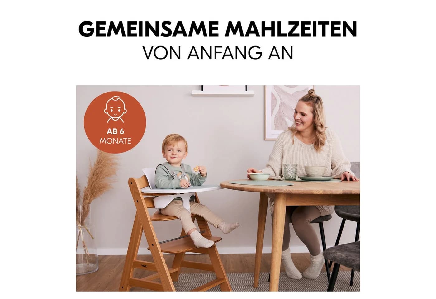 Hauck Beta Plus Holzhochstuhl mit Baby-Sitz, Essbrett, Sitzauflage & Rollen