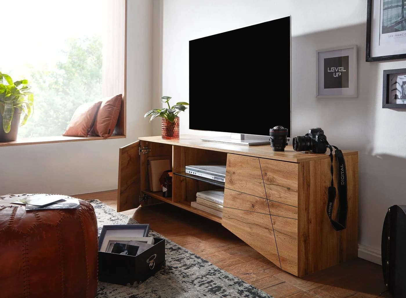 FINEBUY Lowboard TV-Board Eiche Dekor Schwarz 2 Türen Glas