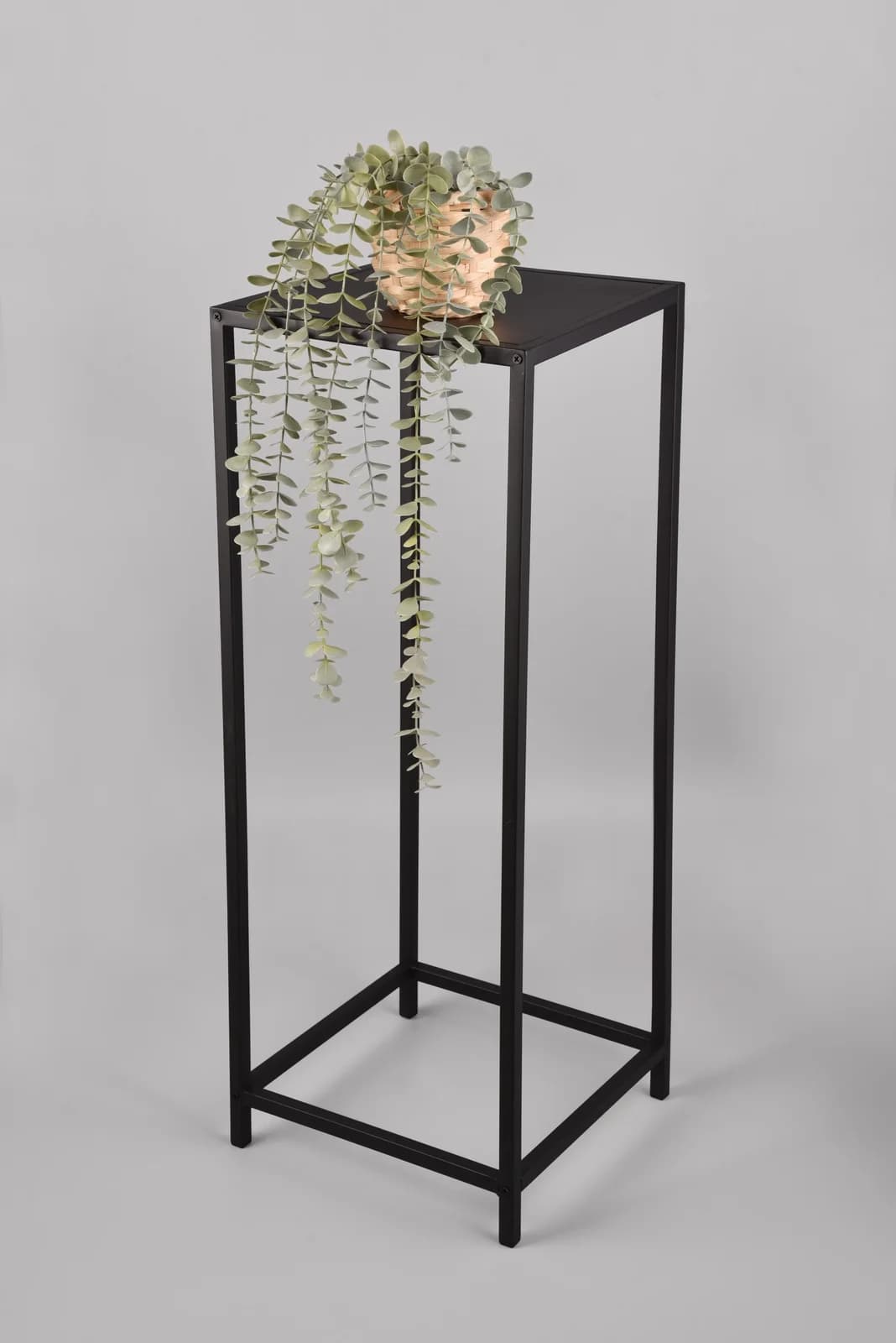 Mirrors and More Beistelltisch Veronika Schwarz Metall