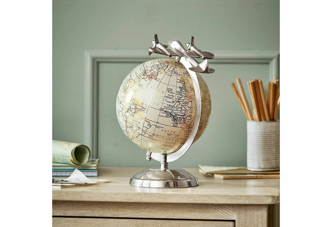 Mirabeau Deko-Globus Jollysail silber/gold mit Flugzeug-Deko