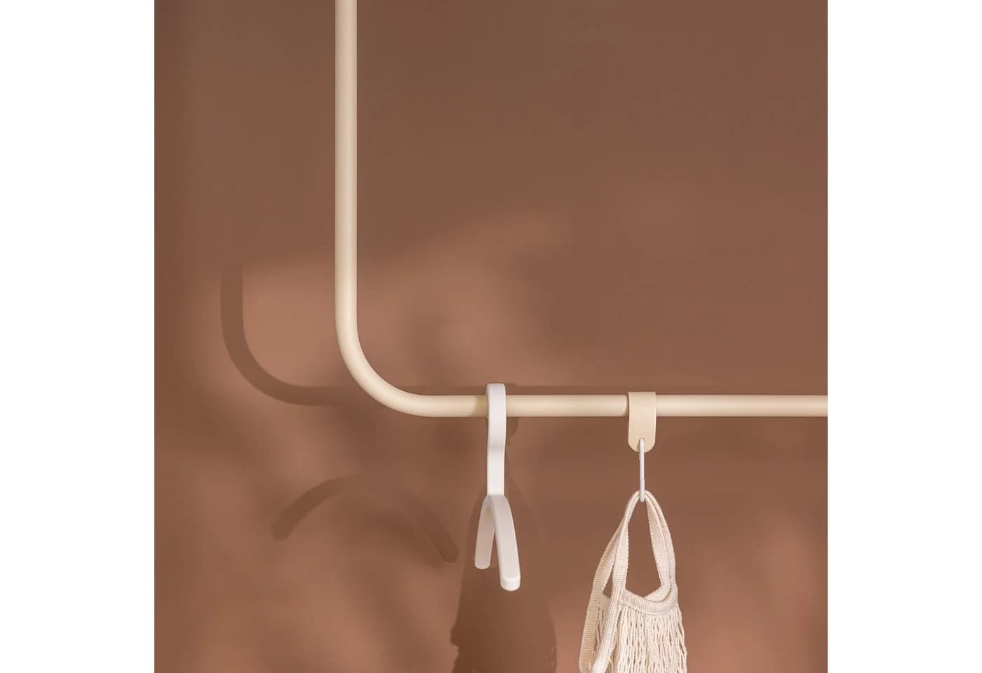 Metallbude Garderobenstange ENIO Beige Metall Deckenmontage