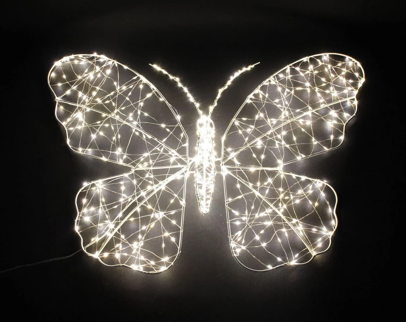Home-trends24.de LED Dekofigur Schmetterling 600 warmweiß Timer weiß