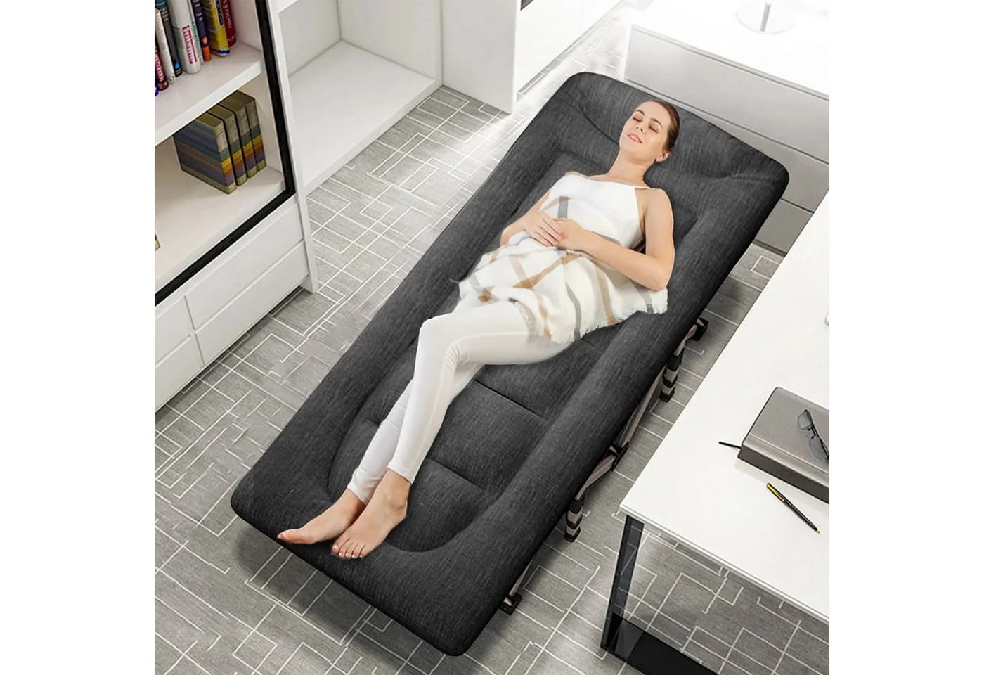 CALIYO Klappbett Campingbett Schwarz Faltbar mit Matratze