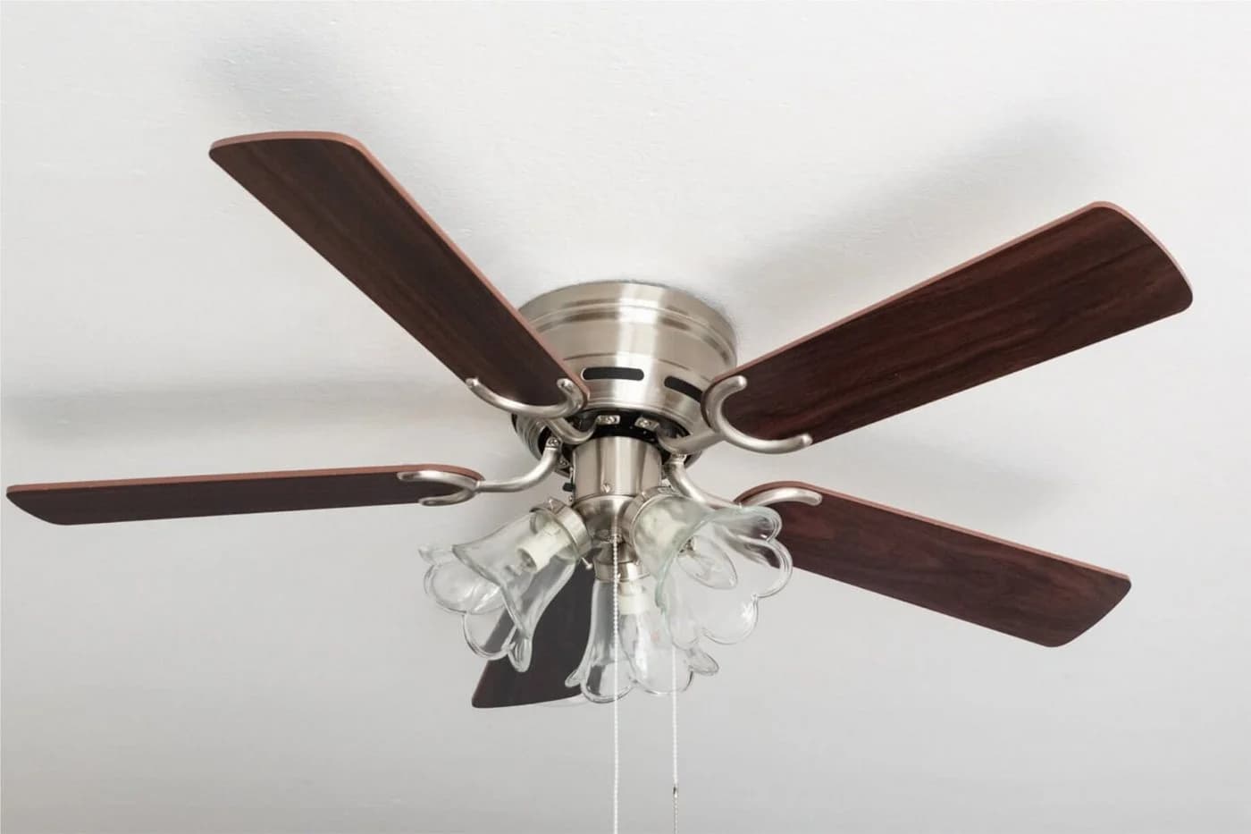 Pepeo Deckenventilator Kisa Deluxe BN Eiche/Walnuss mit Licht
