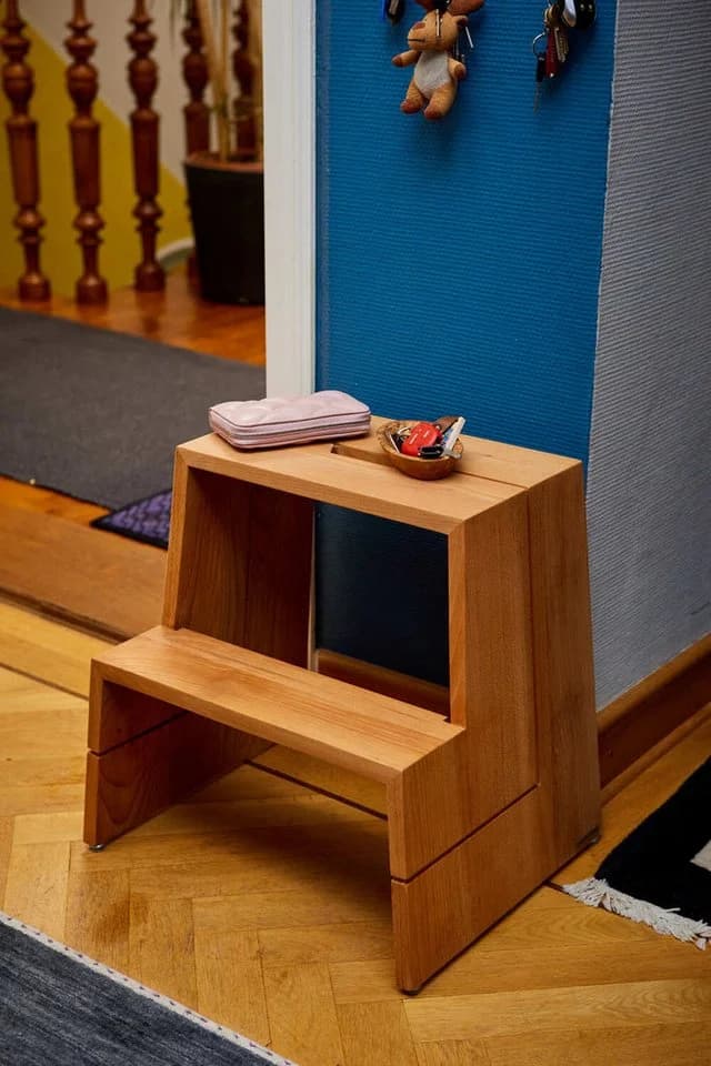 NATUREHOME Tritthocker Buche Design