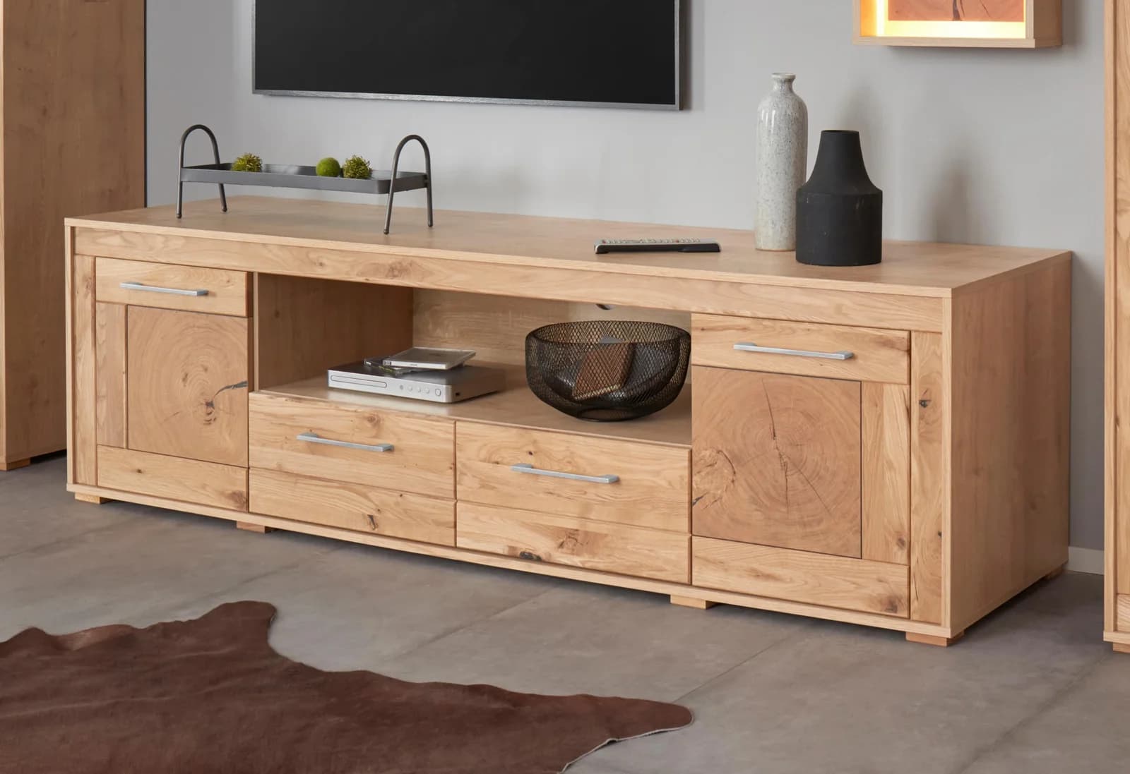 Vogl Lowboard Wildeiche massiv mit Schubkasten und Türen
