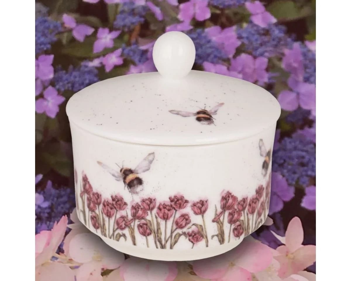Wrendale Designs Porzellan Zuckerdose mit Deckel Hummel Motiv Weiß