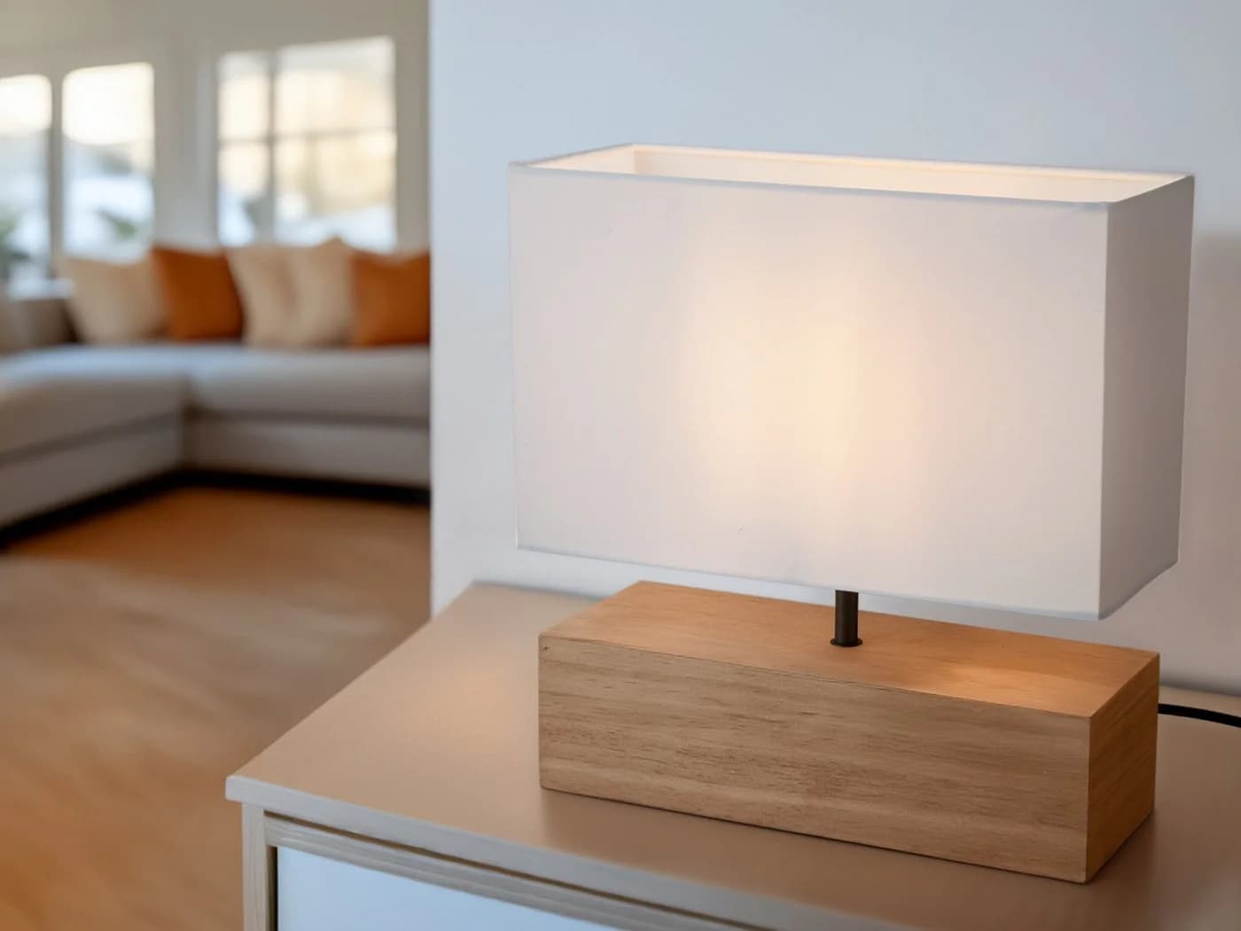 Reality Leuchten LED Nachttischlampe Weiß mit Holzfuß dimmbar