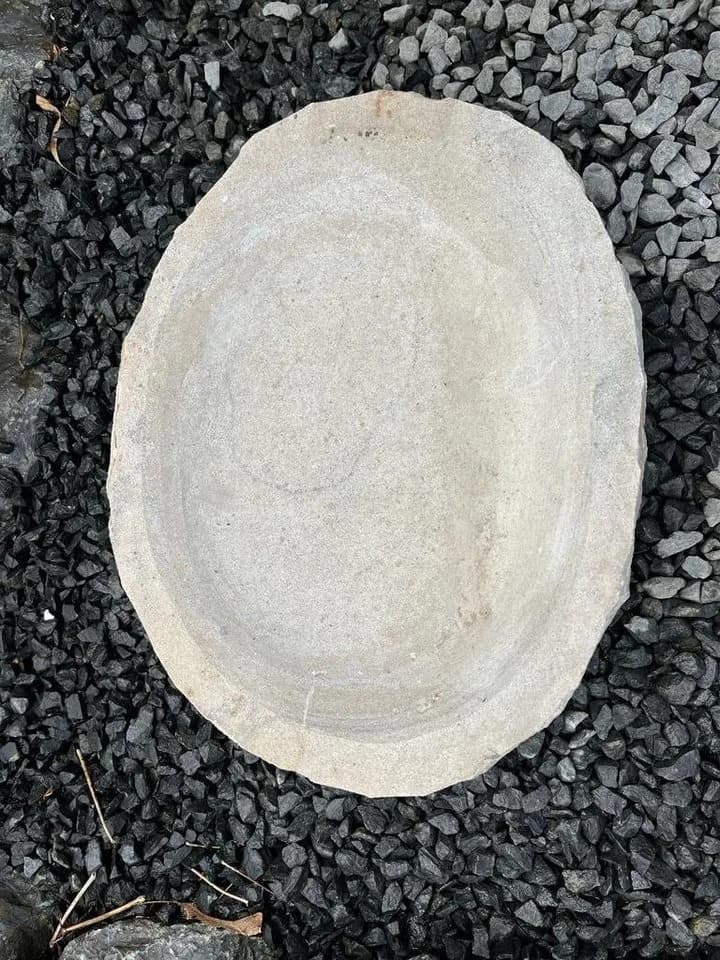 IDYL Vogeltränke Sandstein Skulptur Oval