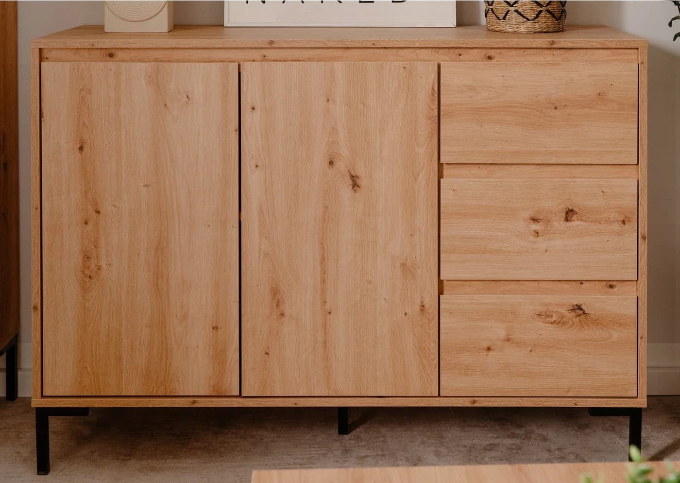 Furn.Design Kommode Bastia Eiche Artisan Modern mit Metallfüßen