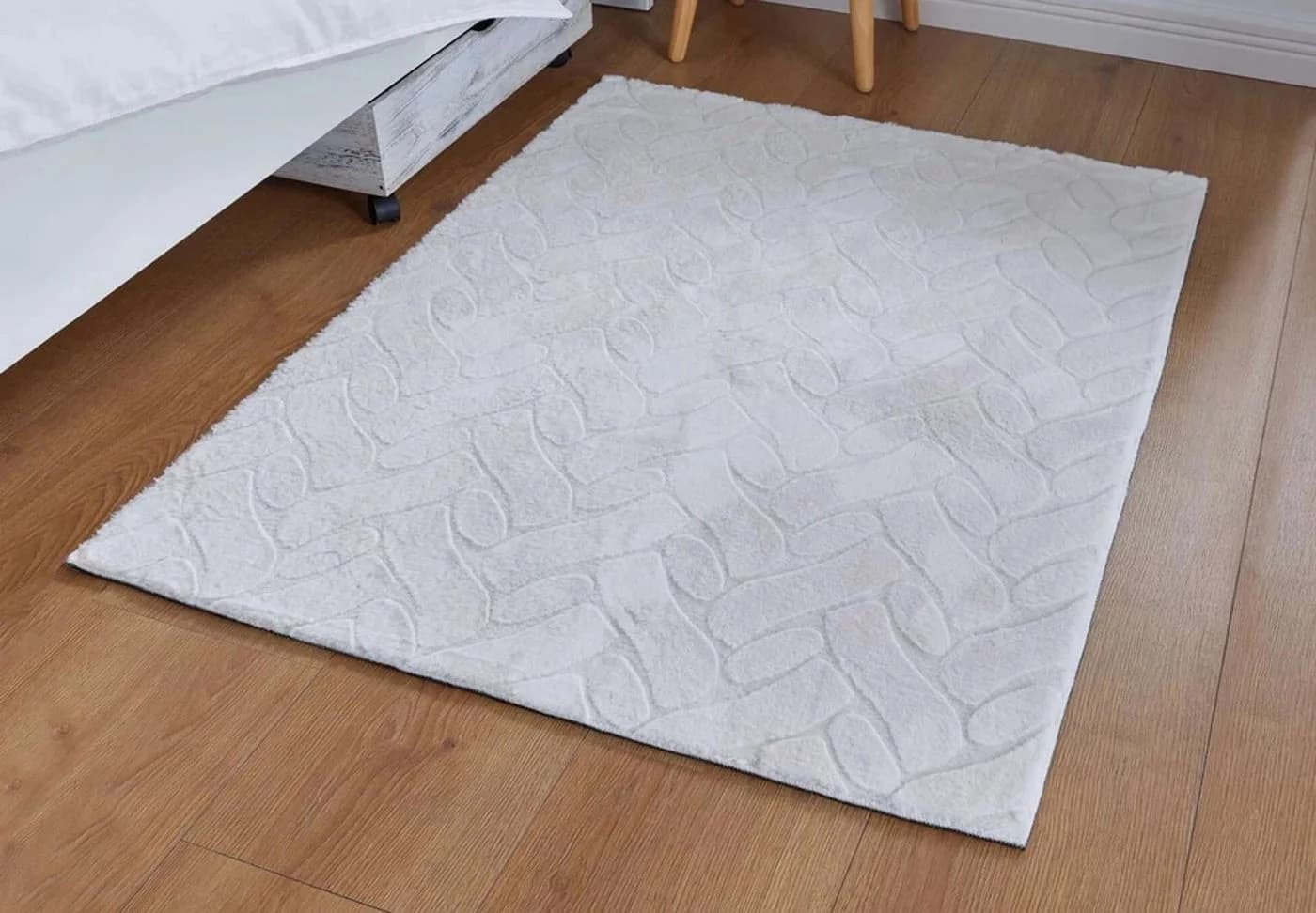 Dekoleidenschaft Fellteppich "Luxus" Kunstfell Offwhite