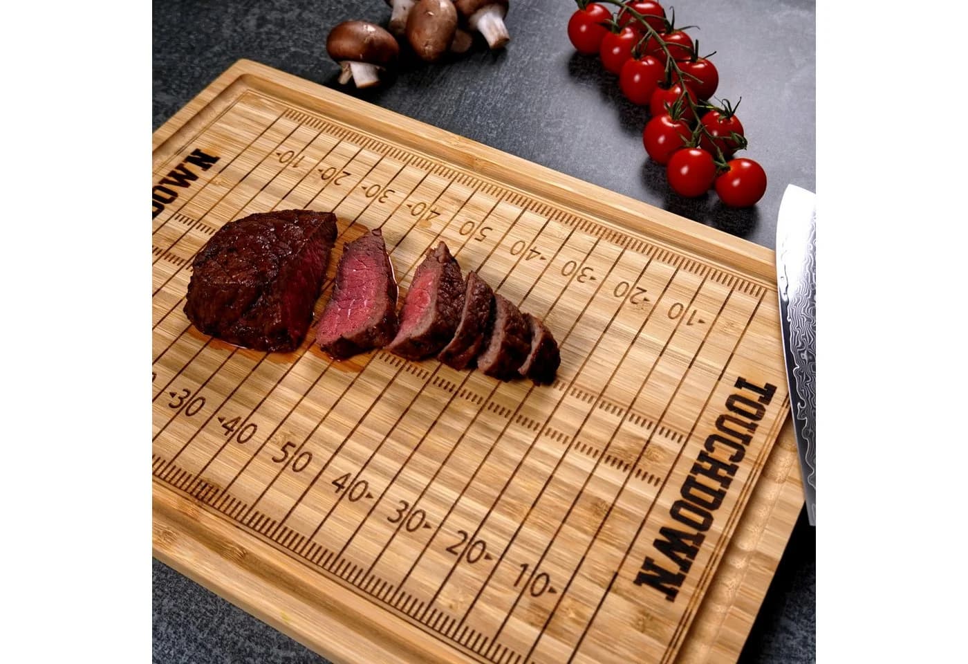 40YARDS Schneidebrett American Football Bambus Holz Saftrille