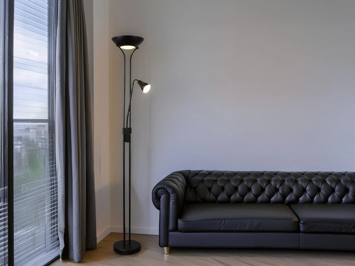 Reality Leuchten LED Deckenfluter Schwarz Matt Dimmbar mit Leselampe