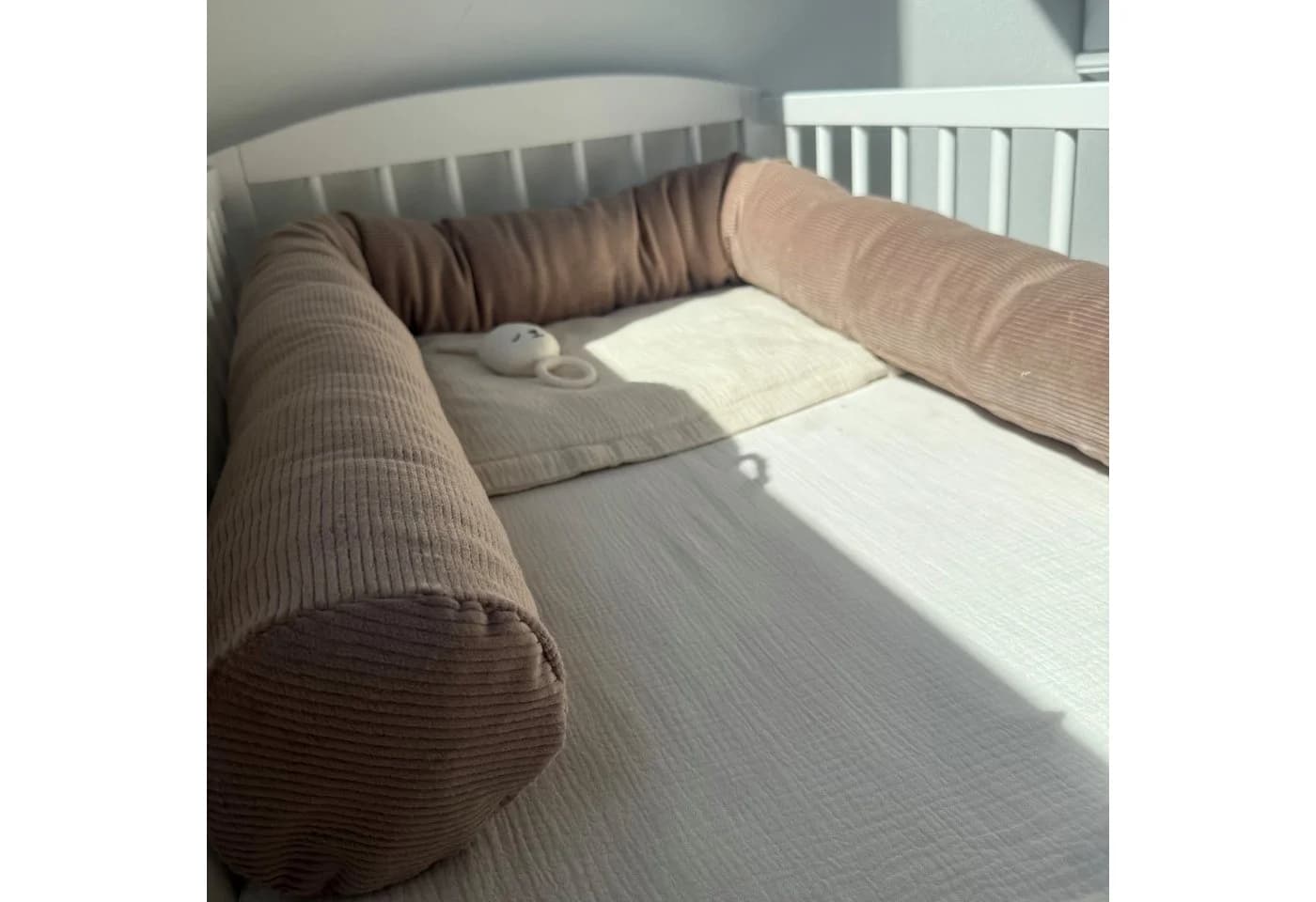 LittleANTunique Nestchenschlange Wickeltischumrandung Cord taupe