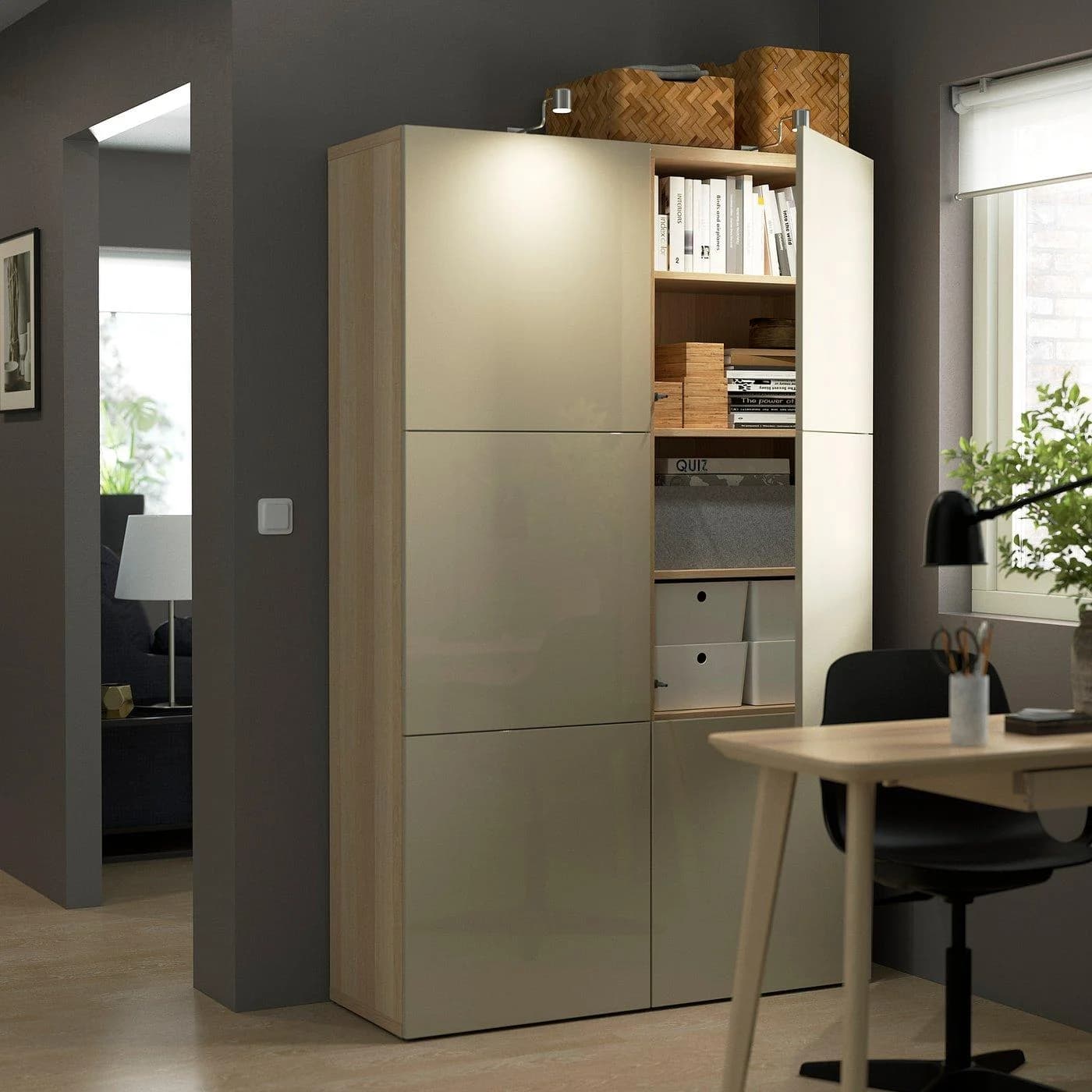 IKEA BESTÅ Aufbewahrung mit Türen Beige Eicheneffekt Hochglanz