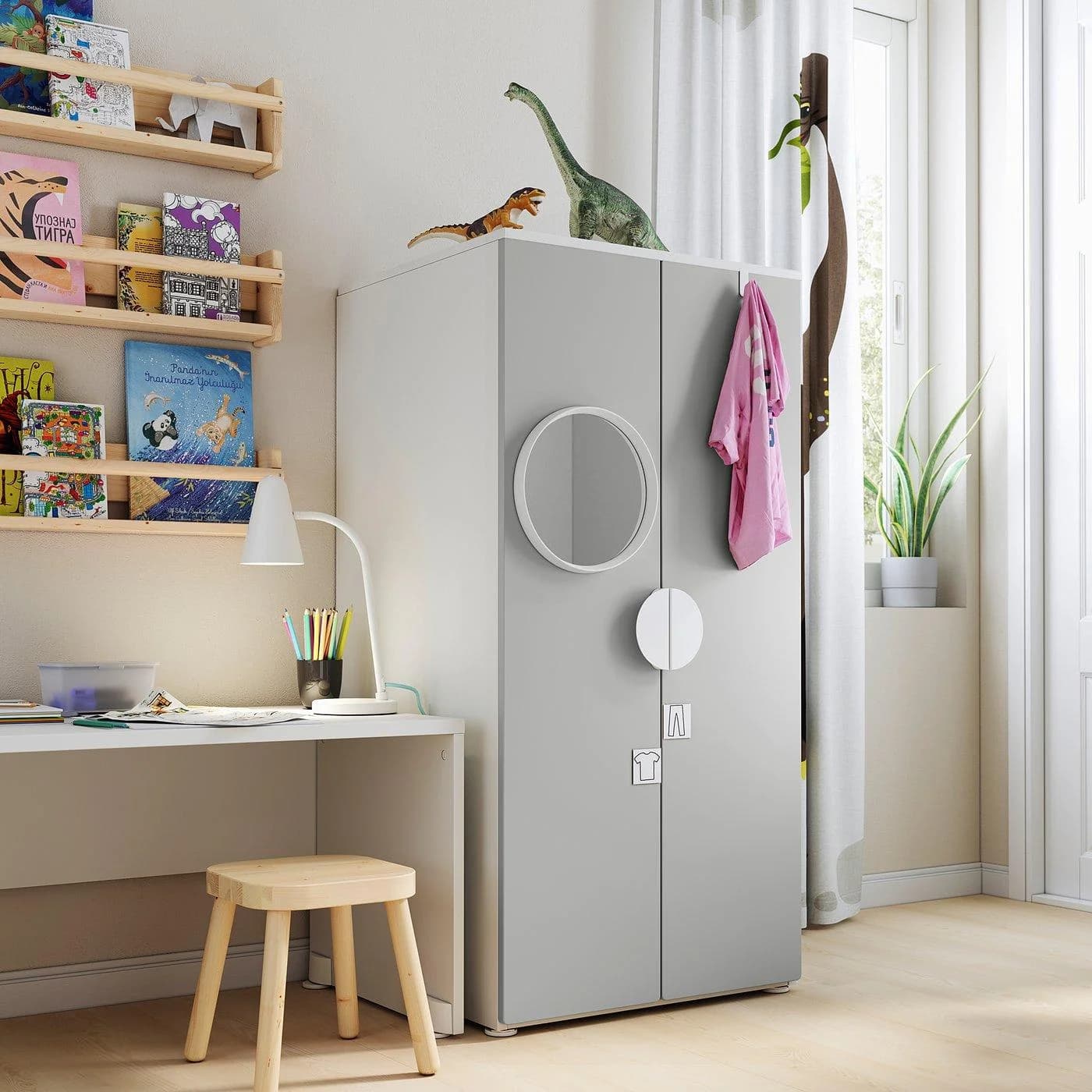 IKEA SMÅSTAD / PLATSA Kleiderschrank Weiß Grau