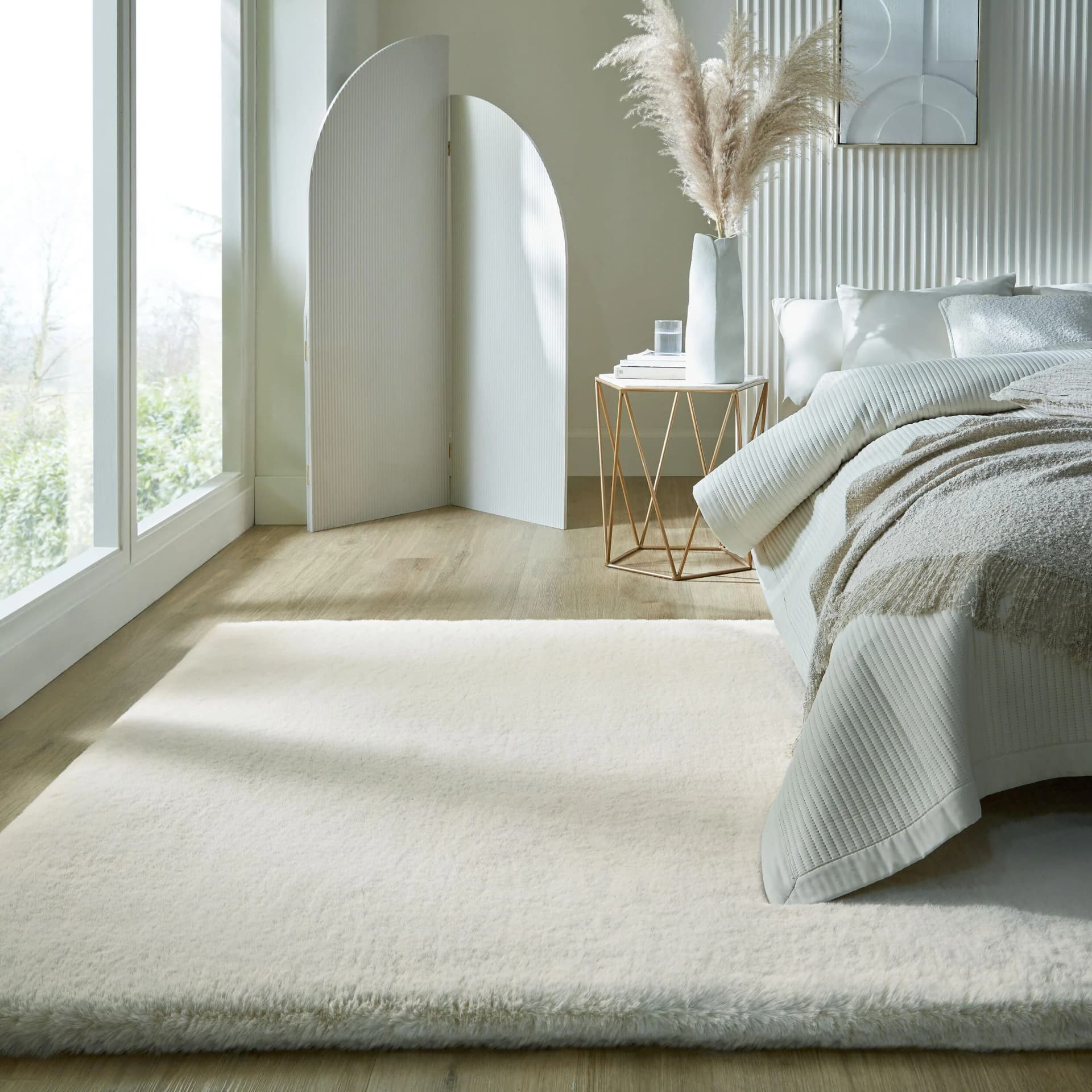 FLAIR RUGS Ivy Luxury Fur Hochflor-Teppich Beige/Creme Uni