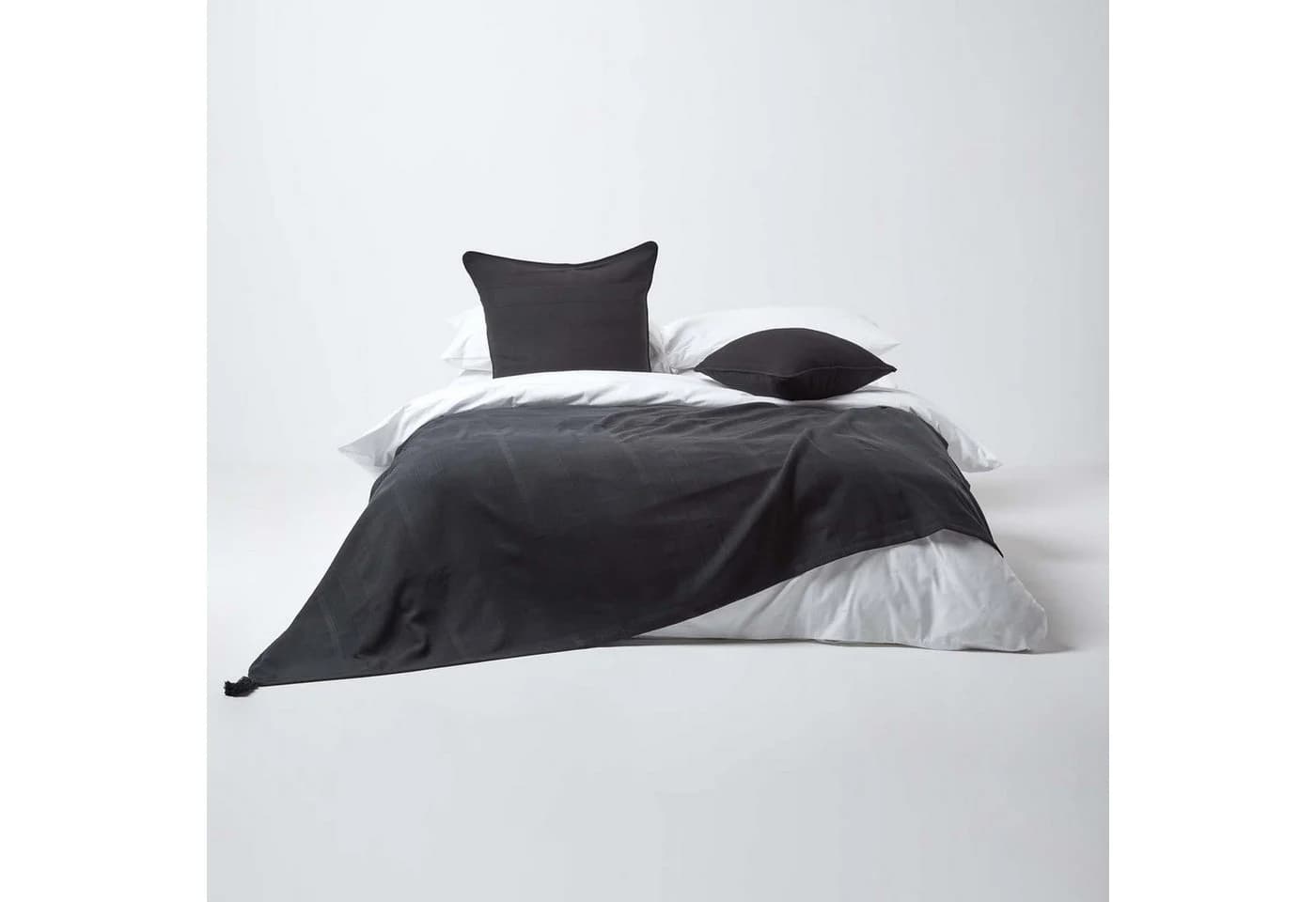 Homescapes Plaid Tagesdecke Rajput Schwarz 100% Baumwolle