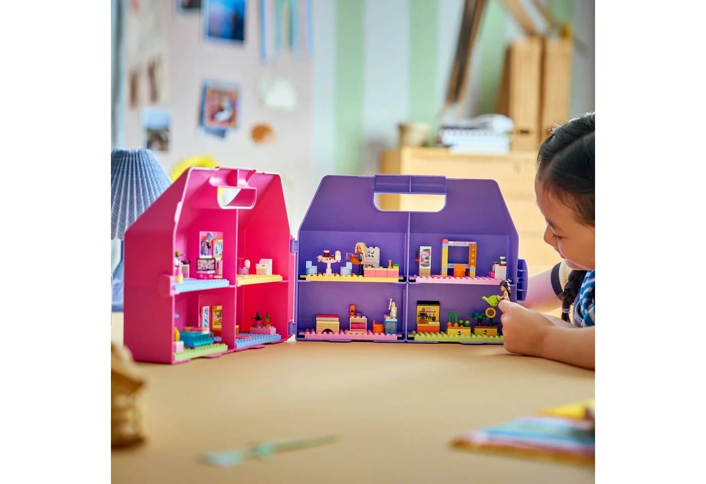 LEGO® Friends Kreativer Puppenhauskoffer 42697 mit 355 Teilen