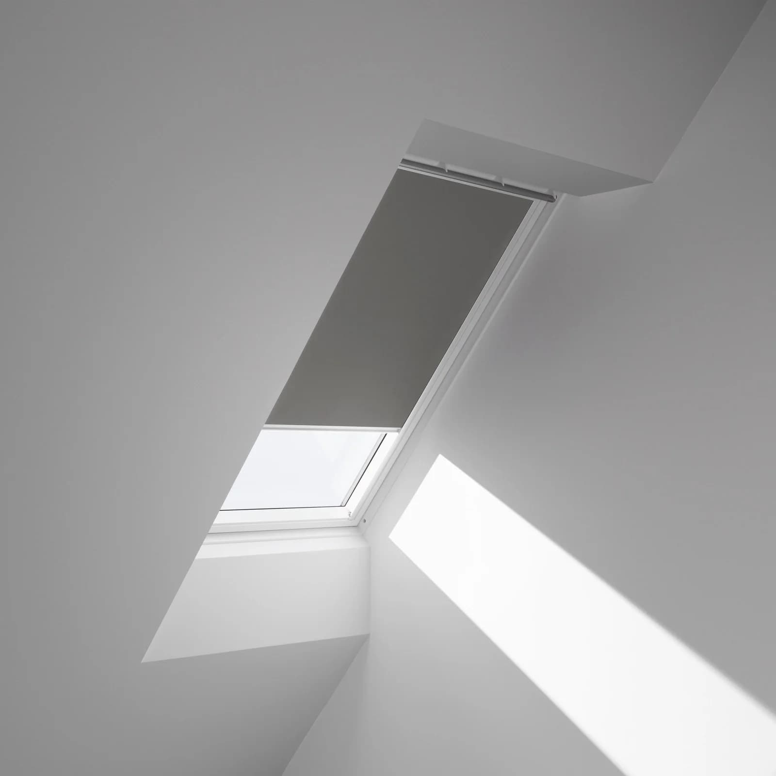 Verdunklungsrollo VELUX DKL MK12 0705SWL Grau für VELUX Fenster MK12