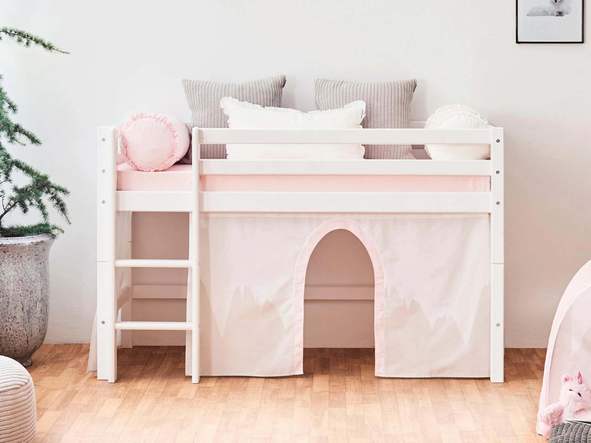 HOPPEKIDS Hochbett Winter Wonderland Weiß/Rosa Kiefer massiv
