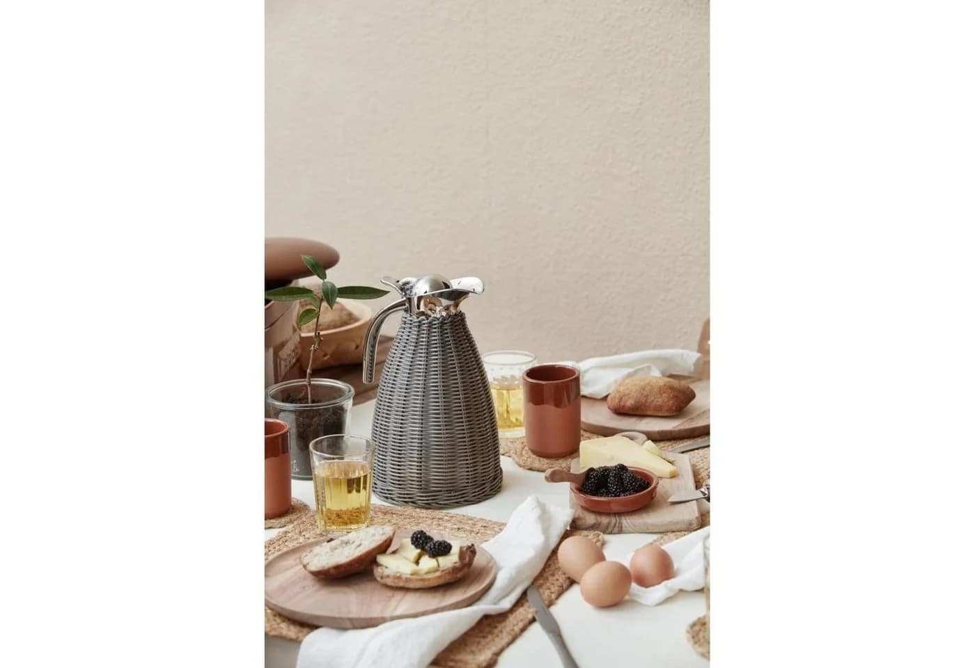 Ib Laursen Isolierkanne Thermoskanne Polyrattan Braun