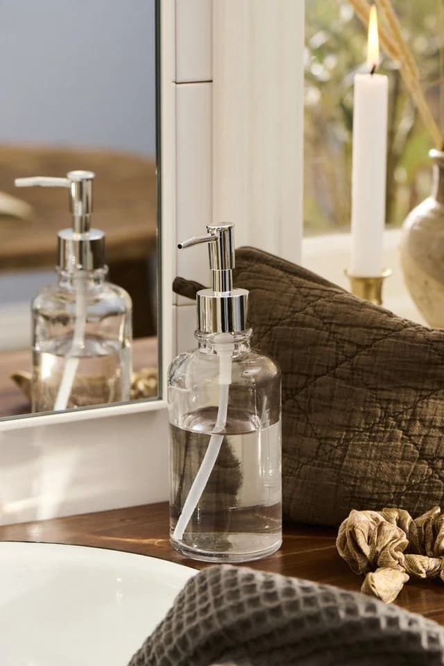 Ib Laursen Seifenspender - Klares Glas mit Silberfarbener Pumpe