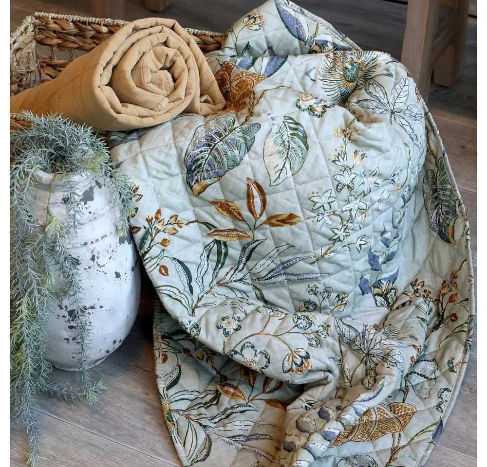 Chic Antique Quilt AIX OPAL Wohndecke Blumenmuster Opalgrün