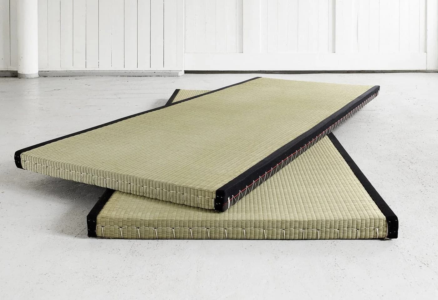 KARUP DESIGN Tatami Futonmatratze Grün 100% Stroh