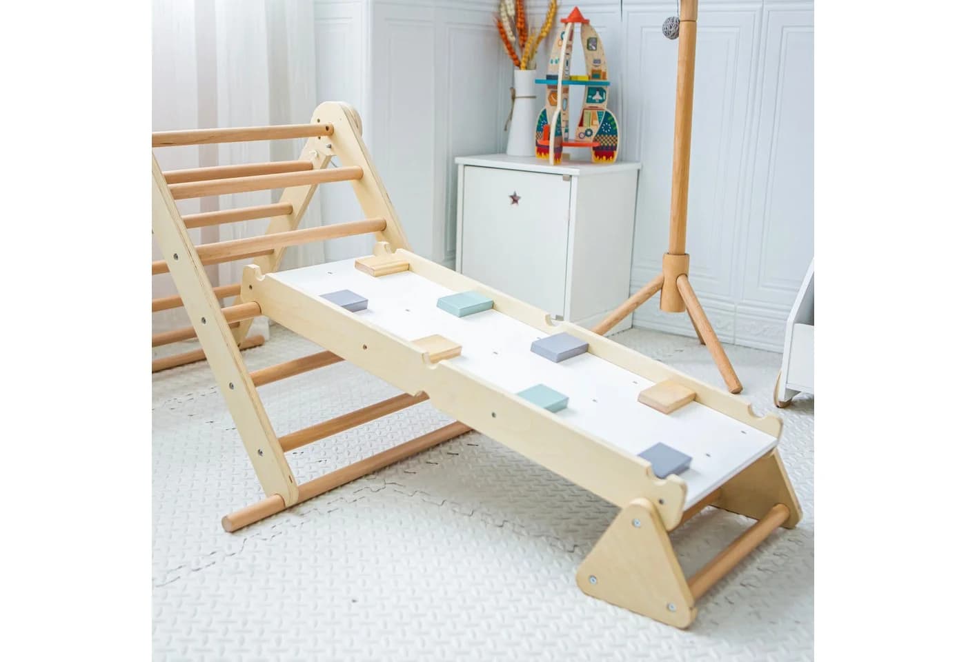 Mamabrum Klettergerüst Holz Kletterdreieck mit Leiter