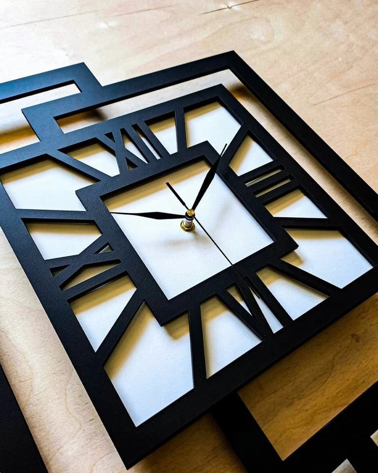 ORNAMENTI Wanduhr Schwarz Geometrisch Holz Modern