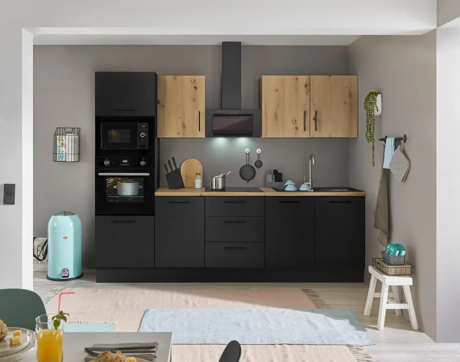 Küchenzeile BASIC BY BALCULINA "Turin" Schwarz mit E-Geräten