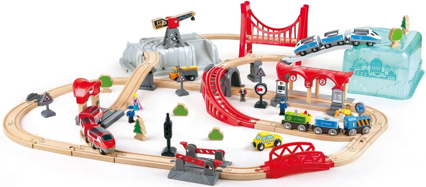 HAPE Spielzeug-Eisenbahn Stadtbahn Bunt mit Schienen und Zubehör