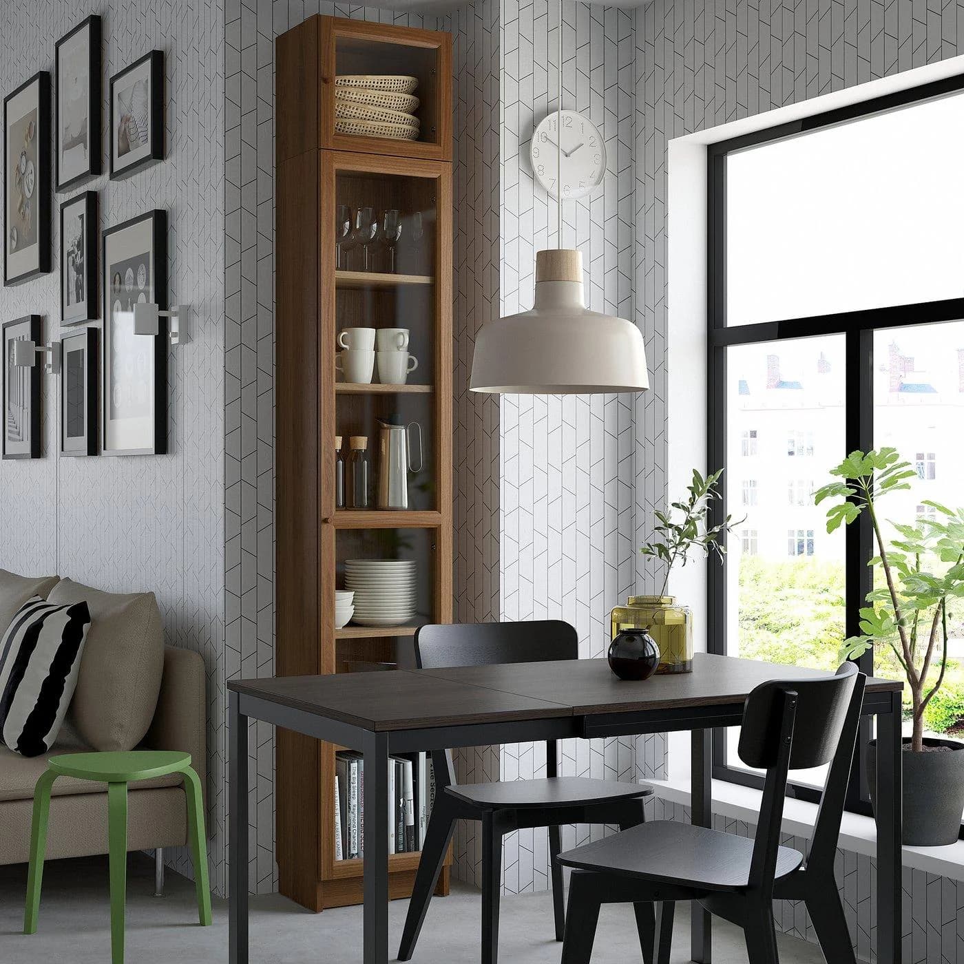 IKEA BILLY Regal mit OXBERG Vitrinentüren Aufsatz