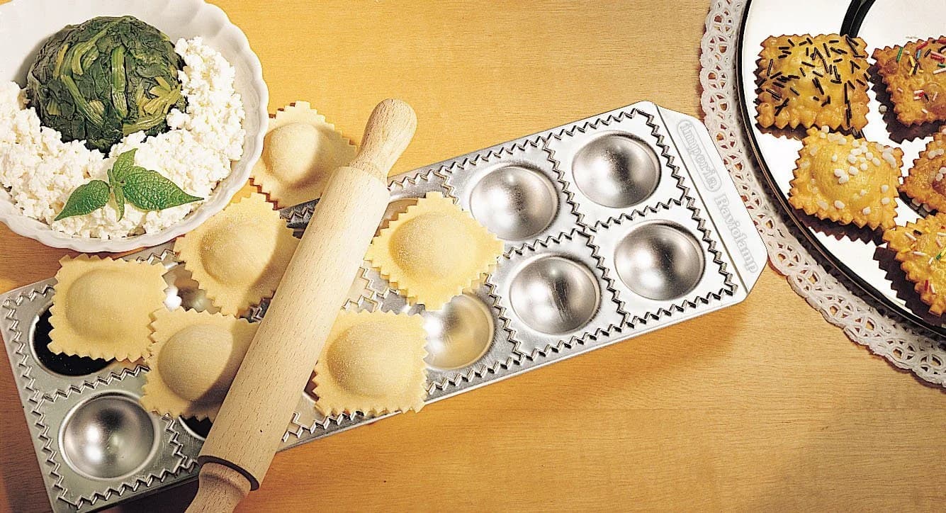 Imperia Ravioliform Ravioli Chef Aluminium für 12 Ravioli mit Nudelholz