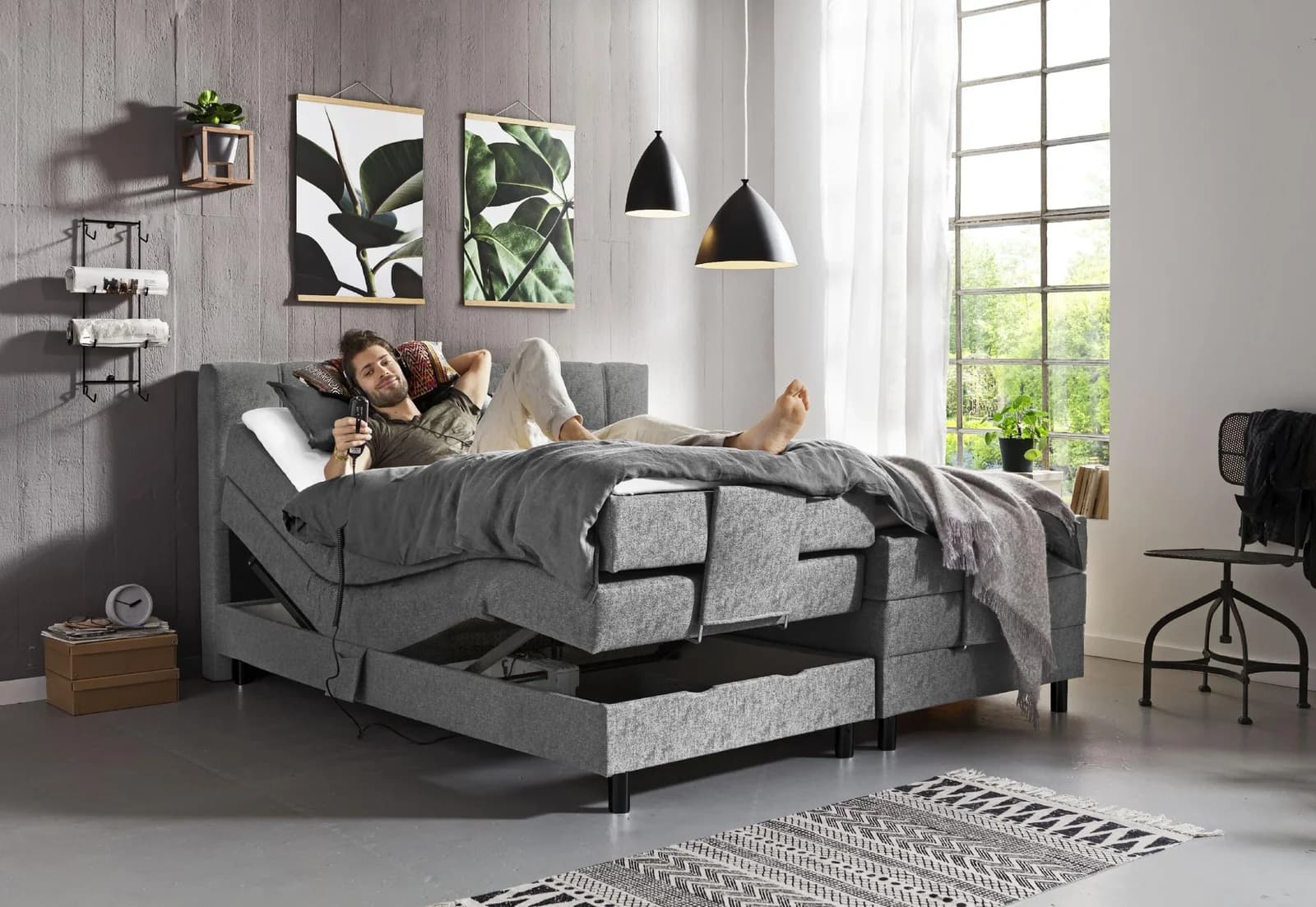 Boxspringbett HARPER FERROL Grau Stoff Motorisch Verstellbar