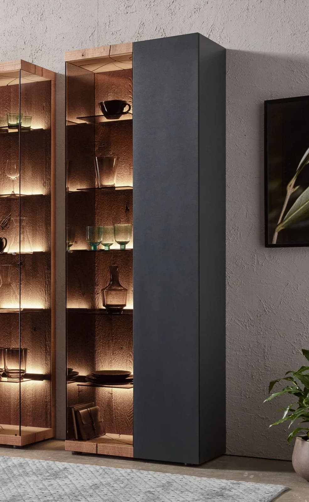 hartmann Vitrine VARA Massivholz Glasfront Anthrazit/Bronze