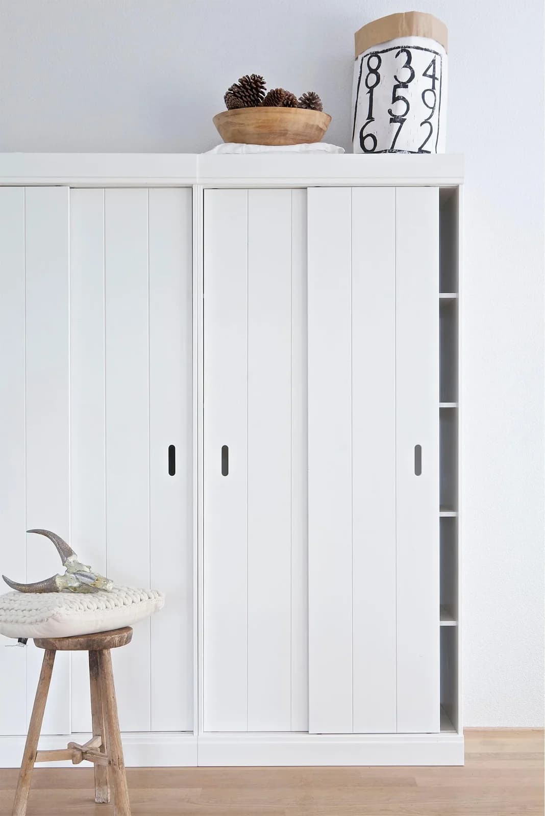WOOOD Garderobenschrank Row Weiß Schiebetür