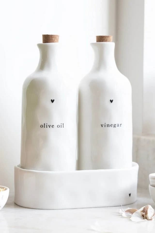 Bastion Collections Ölflasche Weiß Keramik mit Korken