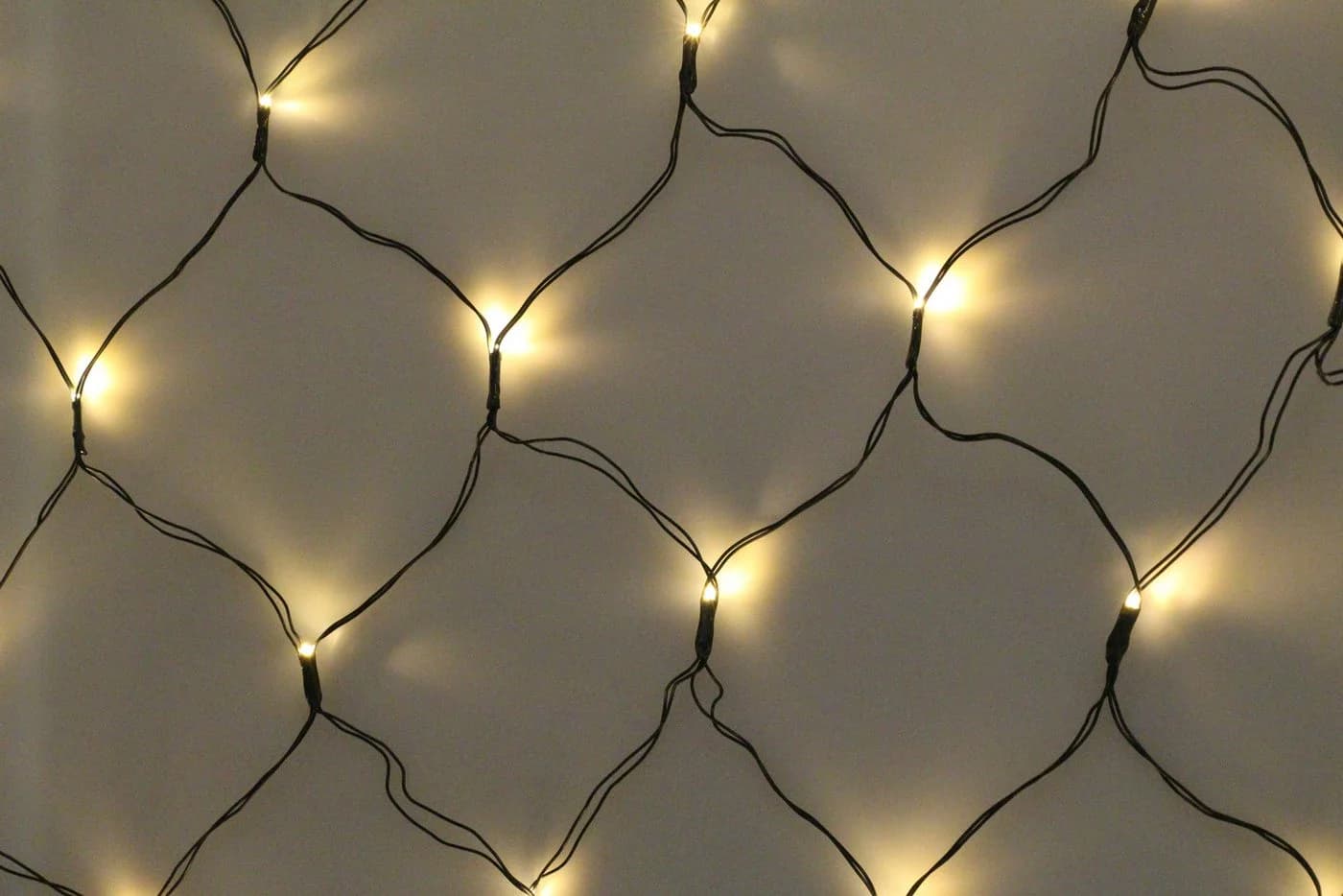 Luxform LED-Lichternetz 64 LEDs 1,2x1,2m 8 Leuchtmodi