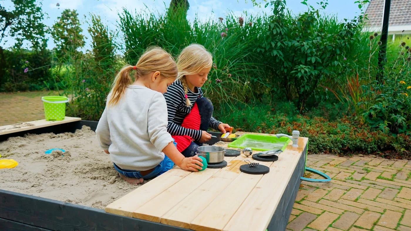 EXIT Sandkasten Aksent FSC®-zertifiziert mit Küche und Stauraum