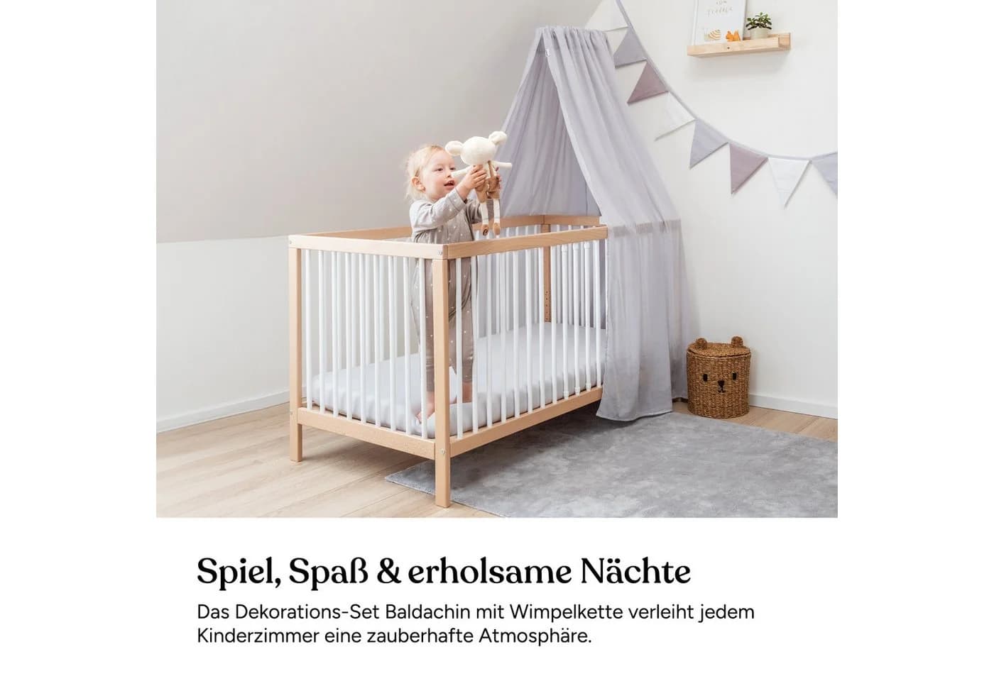 Ehrenkind Babybett-Baldachin & Wimpelkette Set