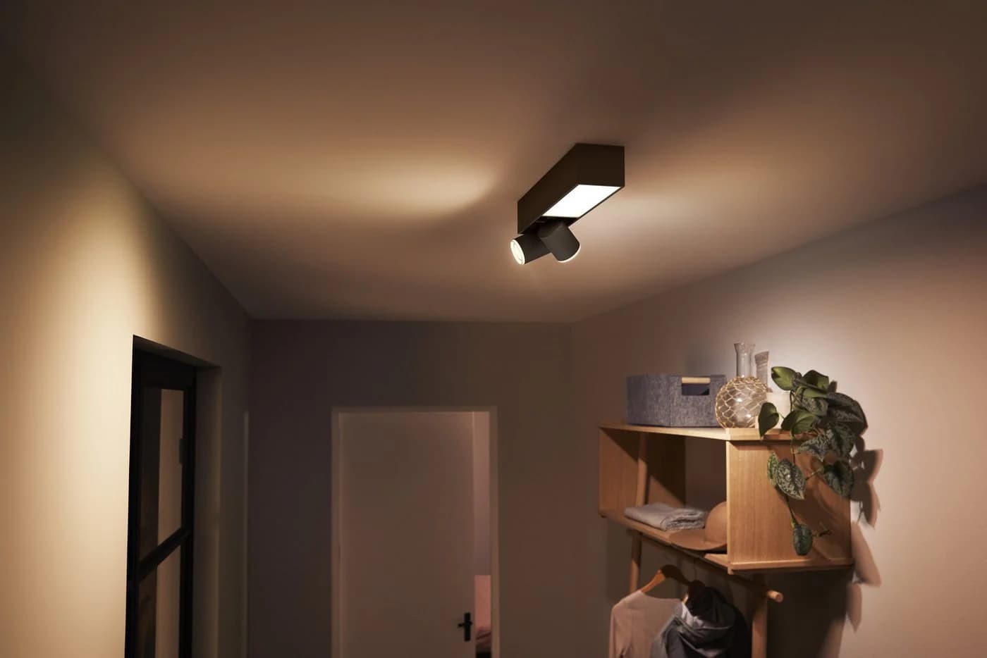 Philips Hue Smarte LED-Leuchte Bundle White & Color Ambiance Centris 2er Spot Schwarz