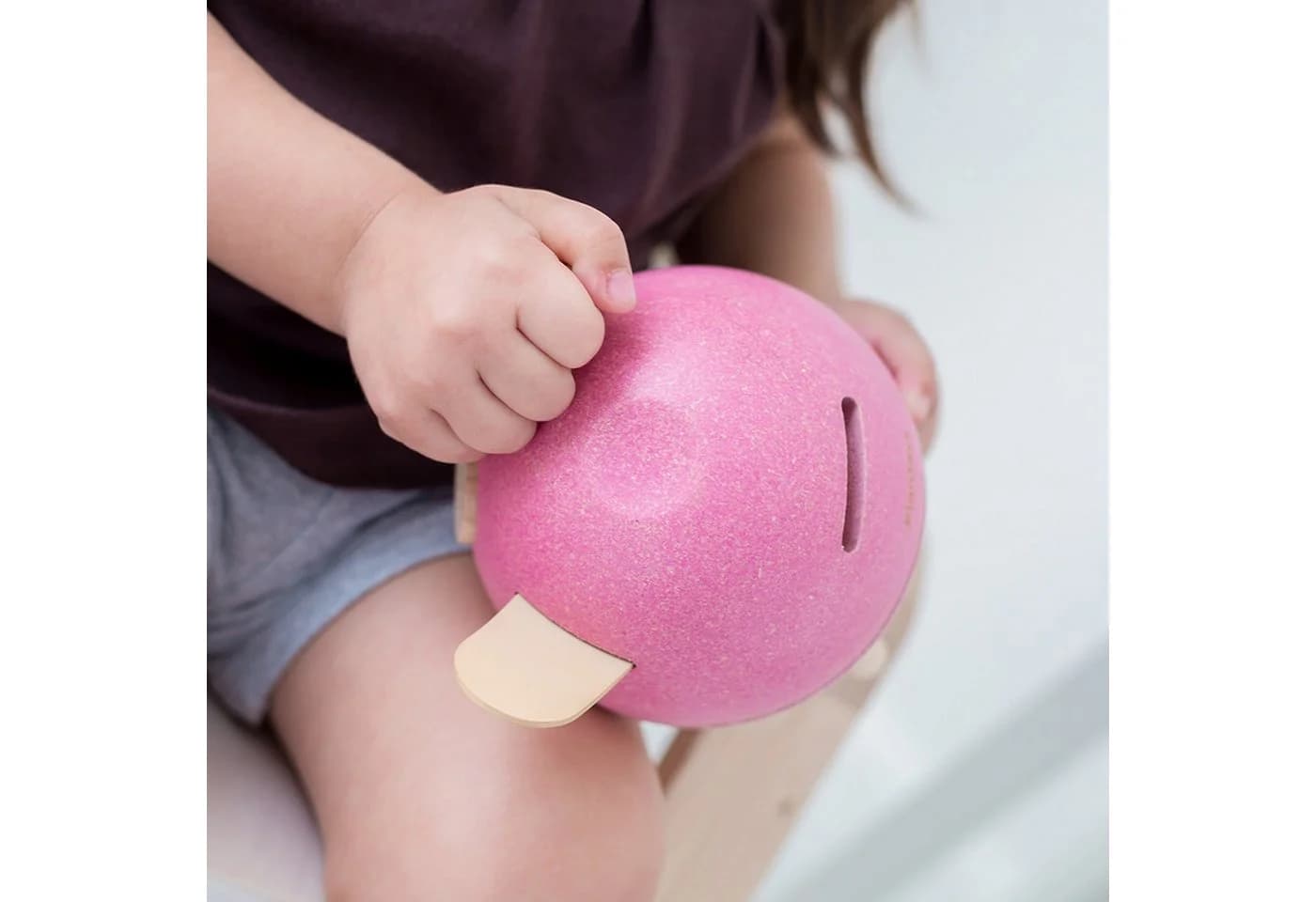 PlanToys Sparschwein Rosa Gummibaumholz