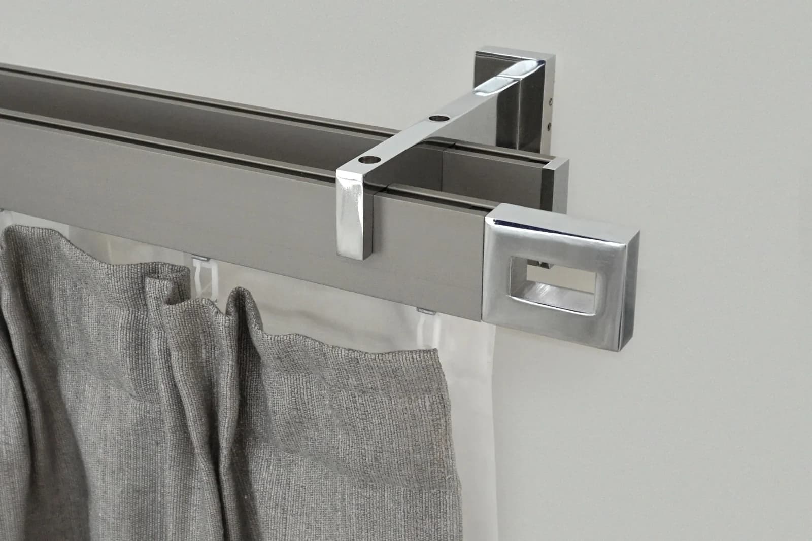 Garesa Gardinenstange FLAT 2-läufig Aluminium Silber Wandmontage