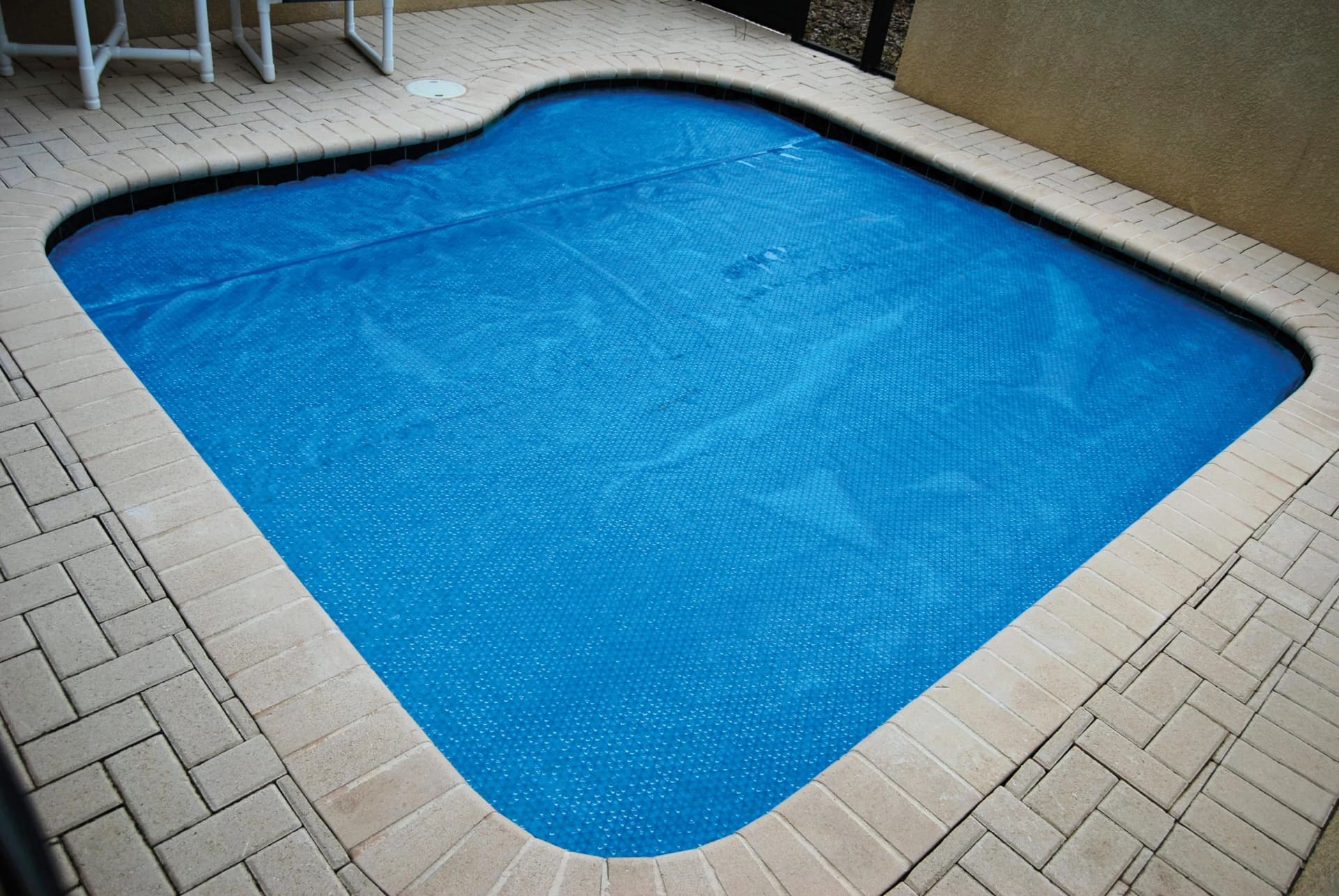 KWAD Solarabdeckplane Pool blau PVC 400x800 cm Wärmeschutz
